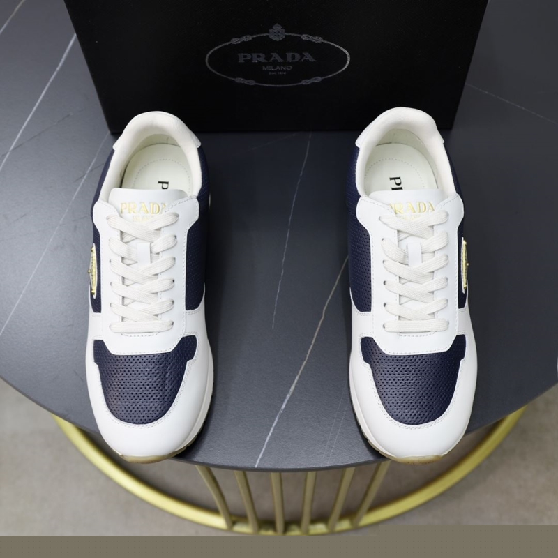 Pra*a casual shoes
